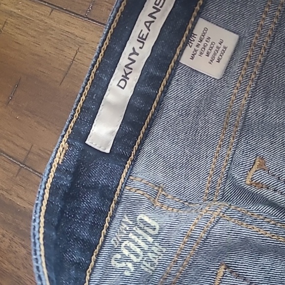 DKNY Dark Wash Bootcut Jeans Size 2R - Picture 3 of 6